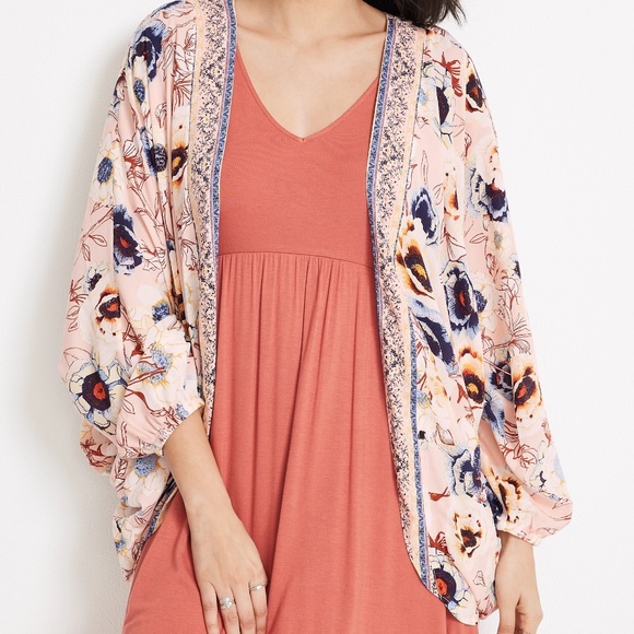 Maurices Pink Floral Print Open Front Peasant Sleeve Boho Kimono Plus Size 0X/1X - Picture 1 of 8